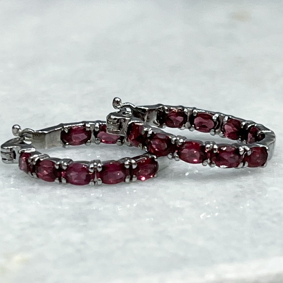 Orissa Rhodolite Garnet Silver Inside Out Hoops - Picture 5 of 12
